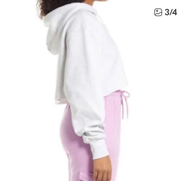 Champion size small -medium Light Gray Cropped Hoodie - Picture 3 of 8